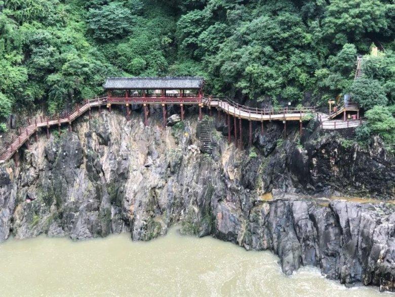 海滩度假胜地逃脱